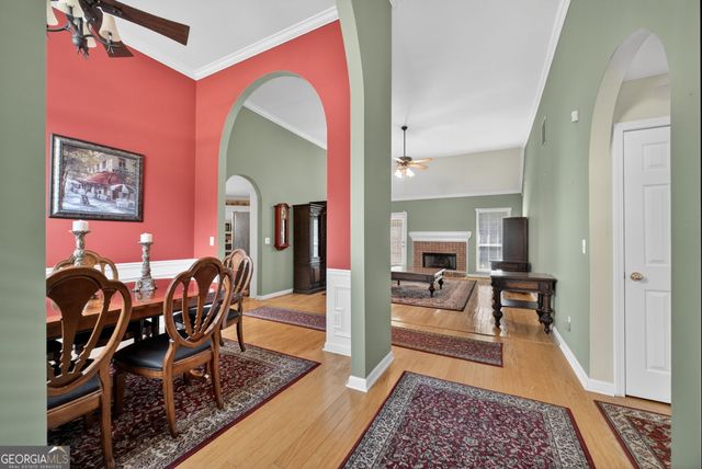 2111 Vintage Oaks Drive, Loganville, GA 30052