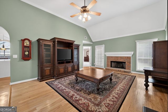2111 Vintage Oaks Drive, Loganville, GA 30052