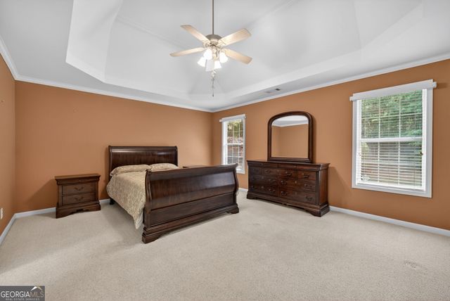 2111 Vintage Oaks Drive, Loganville, GA 30052
