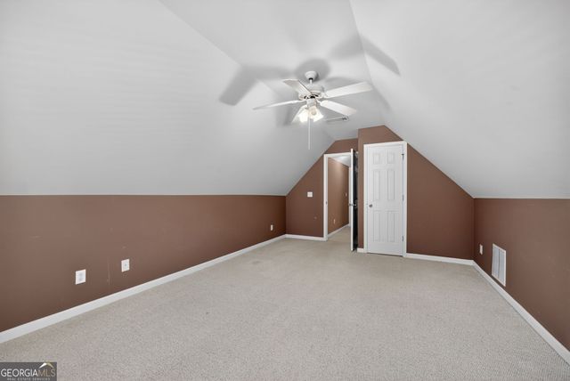 2111 Vintage Oaks Drive, Loganville, GA 30052