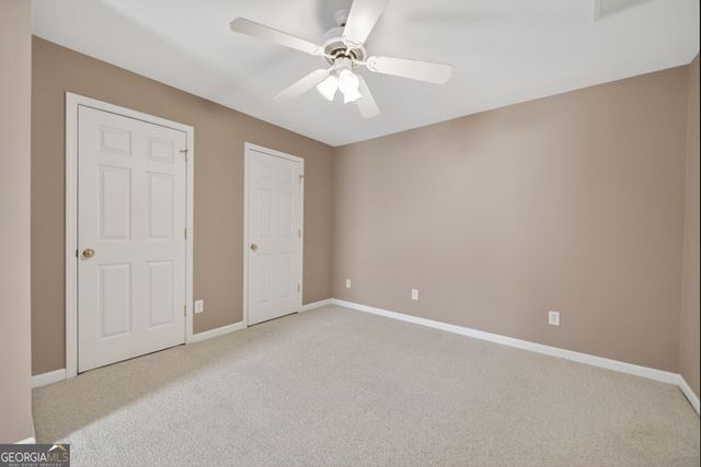 2111 Vintage Oaks Drive, Loganville, GA 30052