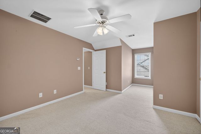 2111 Vintage Oaks Drive, Loganville, GA 30052
