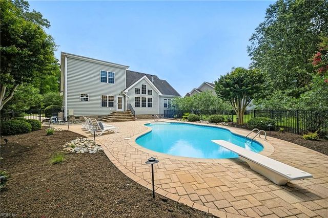 1821 Mayberry DR, Virginia Beach, VA 23456