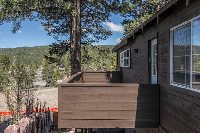 11244 Tahoe Drive, Truckee, CA 96161