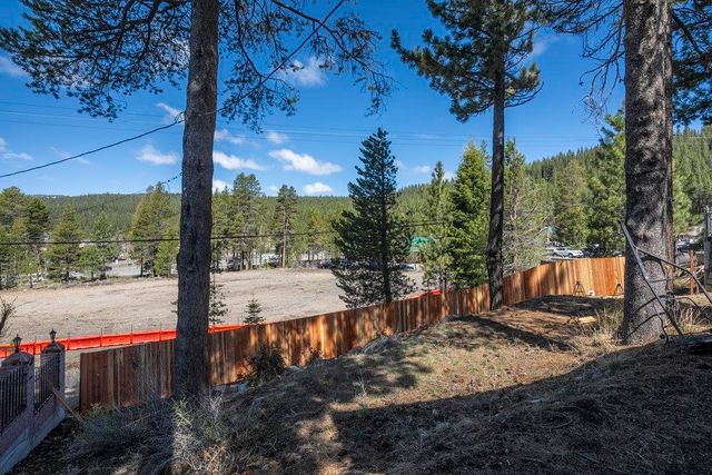 11244 Tahoe Drive, Truckee, CA 96161