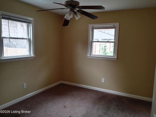 10718 Charlene Dr, Fairdale, KY 40118