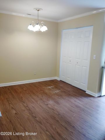 10718 Charlene Dr, Fairdale, KY 40118