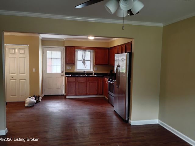 10718 Charlene Dr, Fairdale, KY 40118