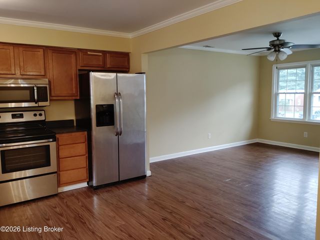 10718 Charlene Dr, Fairdale, KY 40118