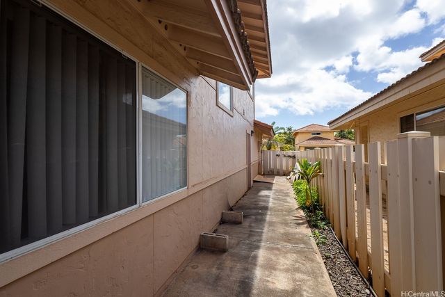 91-203 Namahoe Place, Kapolei, HI 96707