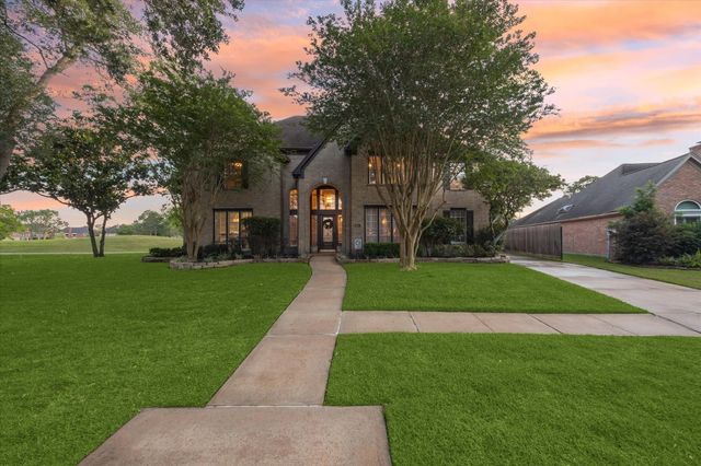 2665 Warwick Drive, League City, TX 77573