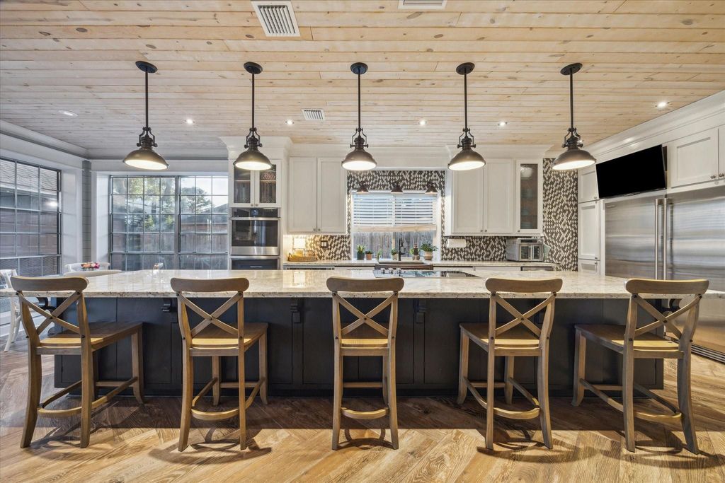 2665 Warwick Drive, League City, TX 77573