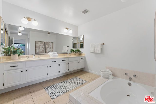 4041 Midway Avenue, Culver City, CA 90232