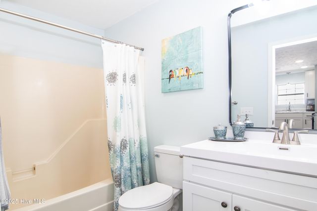 321 Hickory Road, Southport, NC 28461