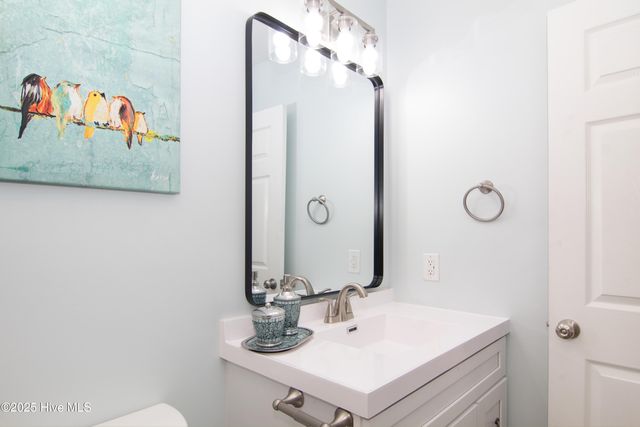 321 Hickory Road, Southport, NC 28461