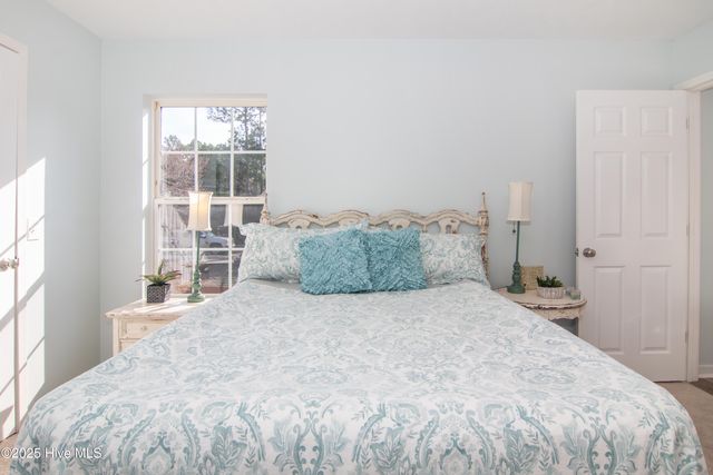 321 Hickory Road, Southport, NC 28461