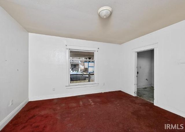 925 Princeton Street, Elkhart, IN 46516