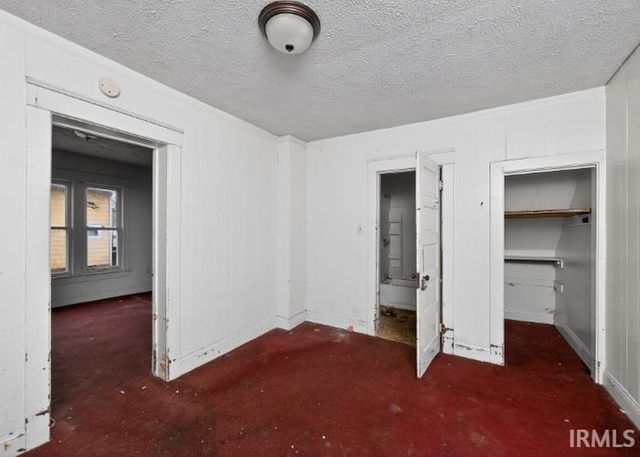 925 Princeton Street, Elkhart, IN 46516