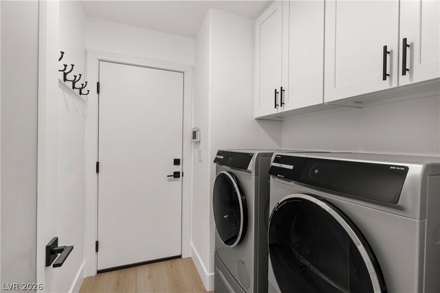 225 Misty Garden Street, Henderson, NV 89012