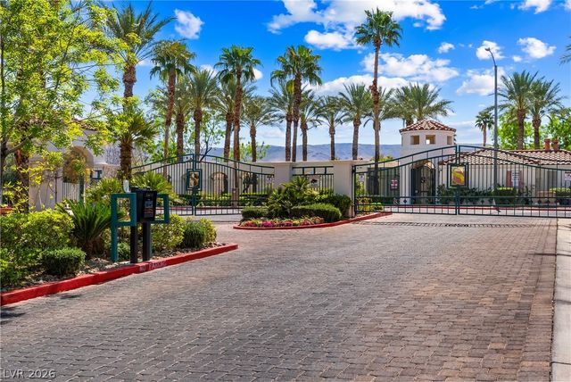 225 Misty Garden Street, Henderson, NV 89012