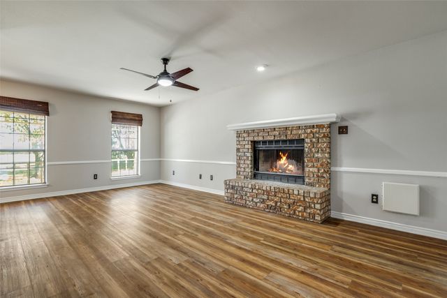 20240 Willow Glade Circle, Pilot Point, TX 76258