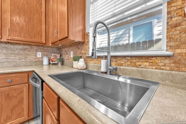 5602 Arcadia Park, San Antonio, TX 78247