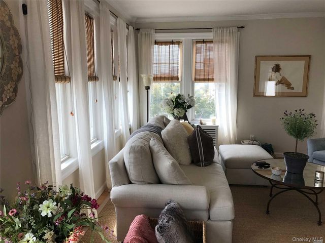 517 E Market Street, Long Beach, NY 11561