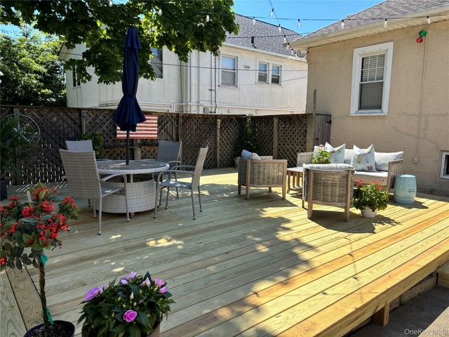 517 E Market Street, Long Beach, NY 11561