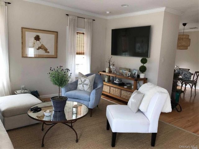 517 E Market Street, Long Beach, NY 11561