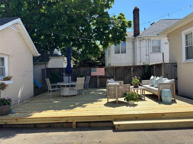 517 E Market Street, Long Beach, NY 11561
