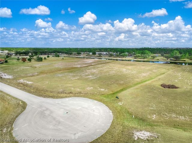 2002 Overlook Bay Drive, Sebring, FL 33875