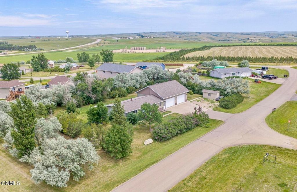 5021 132nd Trail NW, Williston, ND 58801 photo 5