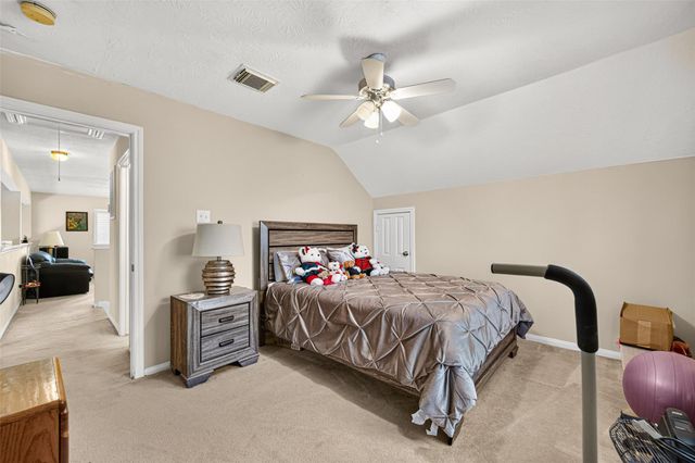 1302 E April Rain Court, Missouri City, TX 77489