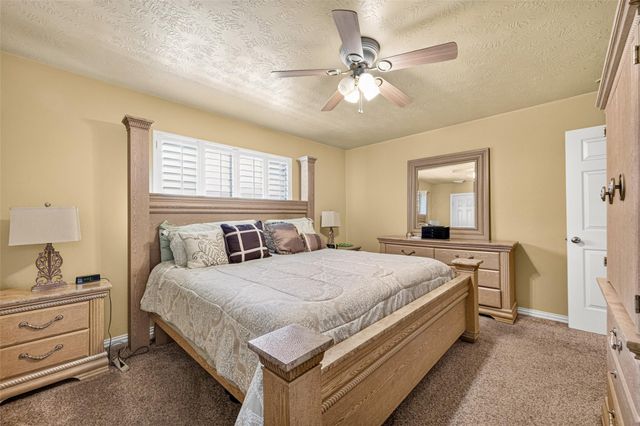 1302 E April Rain Court, Missouri City, TX 77489