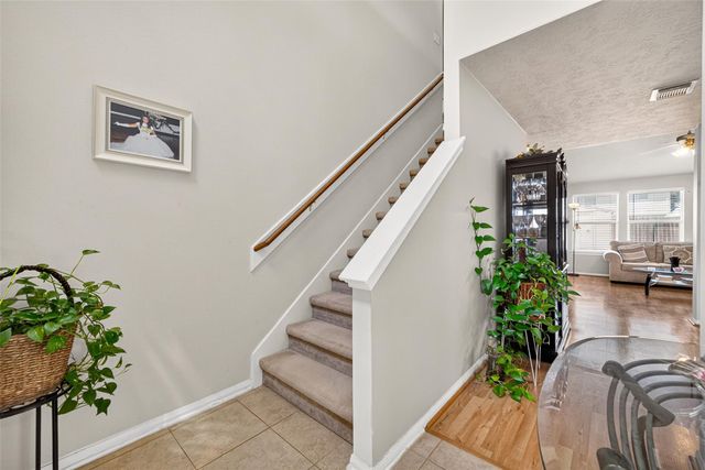 1302 E April Rain Court, Missouri City, TX 77489