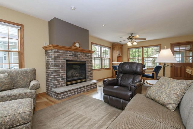 147 W Laflin AVENUE, Waukesha, WI 53186