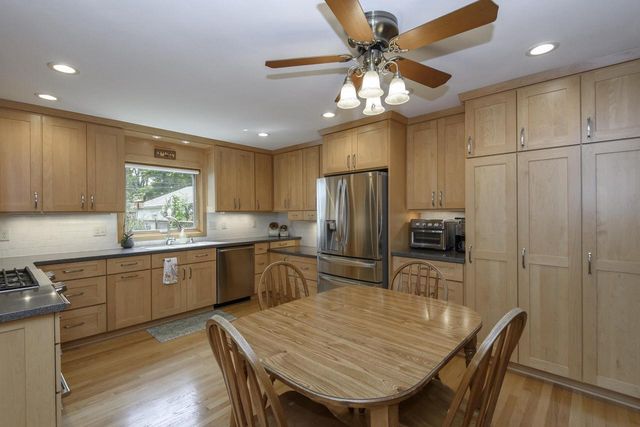 147 W Laflin AVENUE, Waukesha, WI 53186