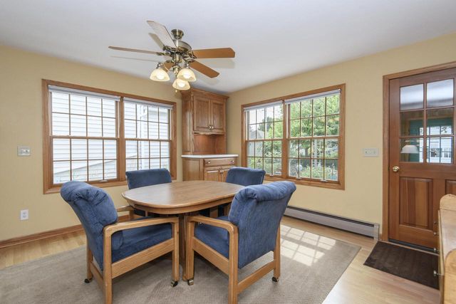 147 W Laflin AVENUE, Waukesha, WI 53186