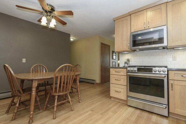 147 W Laflin AVENUE, Waukesha, WI 53186