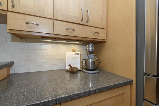 147 W Laflin AVENUE, Waukesha, WI 53186