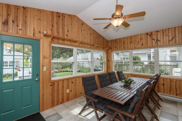 147 W Laflin AVENUE, Waukesha, WI 53186