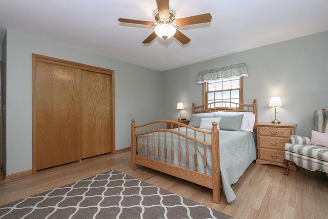 147 W Laflin AVENUE, Waukesha, WI 53186