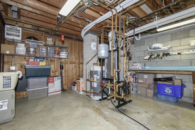 147 W Laflin AVENUE, Waukesha, WI 53186