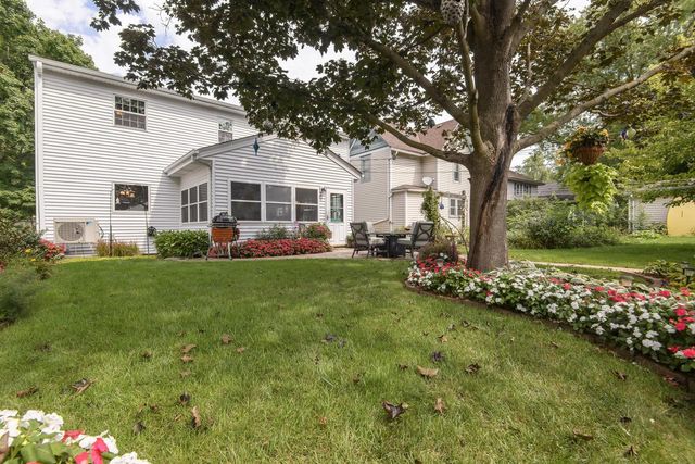 147 W Laflin AVENUE, Waukesha, WI 53186