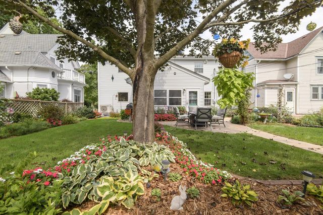 147 W Laflin AVENUE, Waukesha, WI 53186