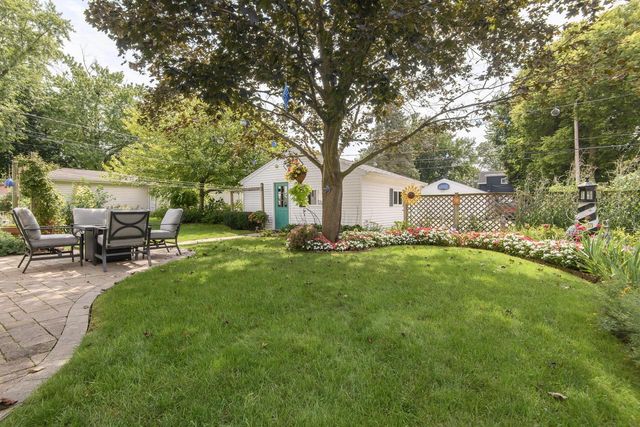 147 W Laflin AVENUE, Waukesha, WI 53186