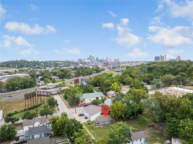 2907 Jarboe Street, Kansas City, MO 64108