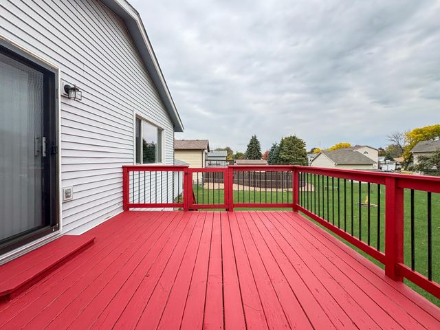 9700 Thomas Avenue N, Brooklyn Park, MN 55444