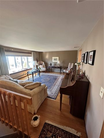43 BICENTENNIAL Way, North Providence, RI 02911