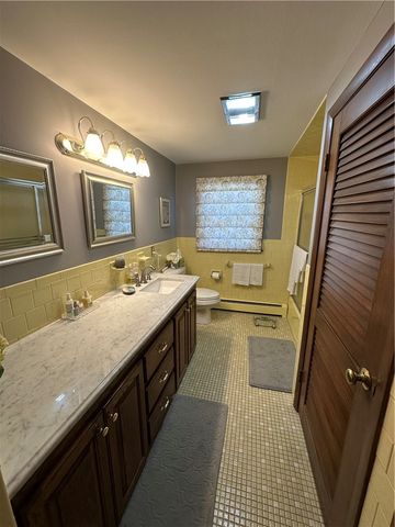 43 BICENTENNIAL Way, North Providence, RI 02911